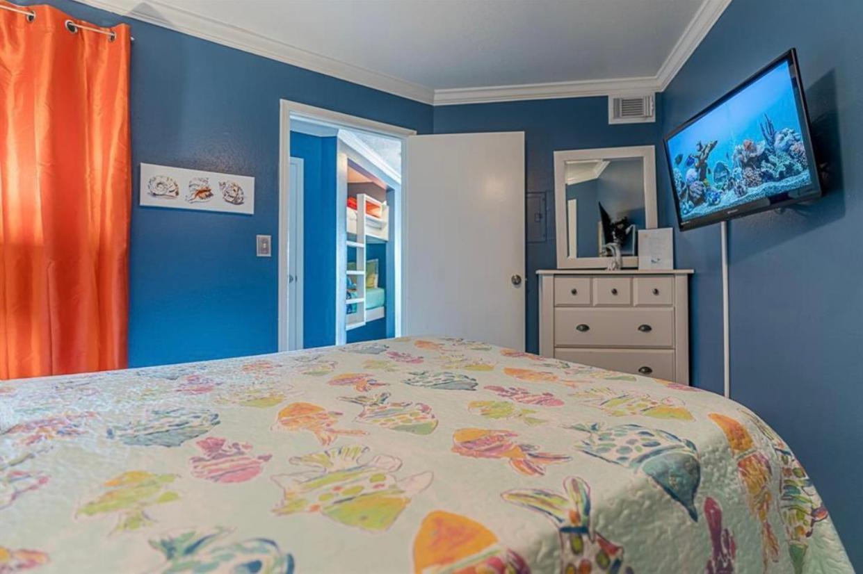Beach Escape - Top Floor Ocean Views - Heated Pool - Seawall Blvd 갤버스턴 외부 사진