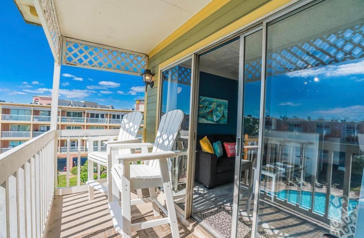 Beach Escape - Top Floor Ocean Views - Heated Pool - Seawall Blvd 갤버스턴 외부 사진