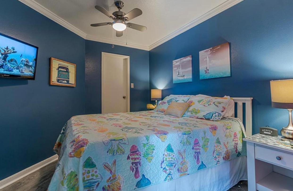 Beach Escape - Top Floor Ocean Views - Heated Pool - Seawall Blvd 갤버스턴 외부 사진