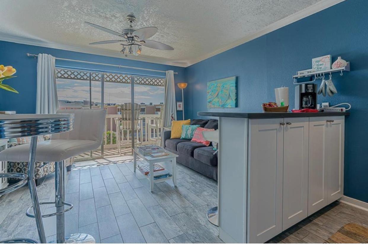 Beach Escape - Top Floor Ocean Views - Heated Pool - Seawall Blvd 갤버스턴 외부 사진